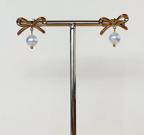Minnie Bow Pearl Earrings